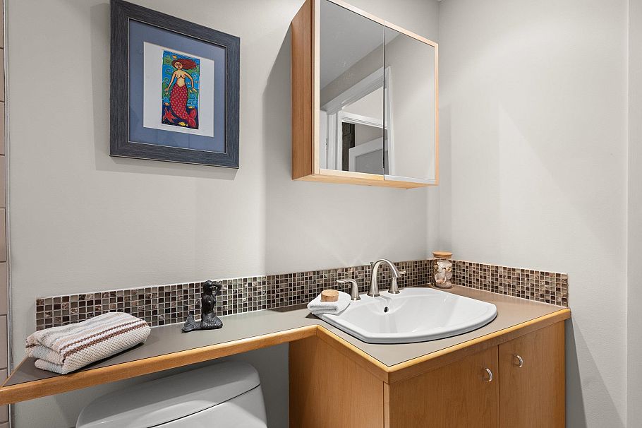 309 1535 Nelson Street Vancouver, BC - 17