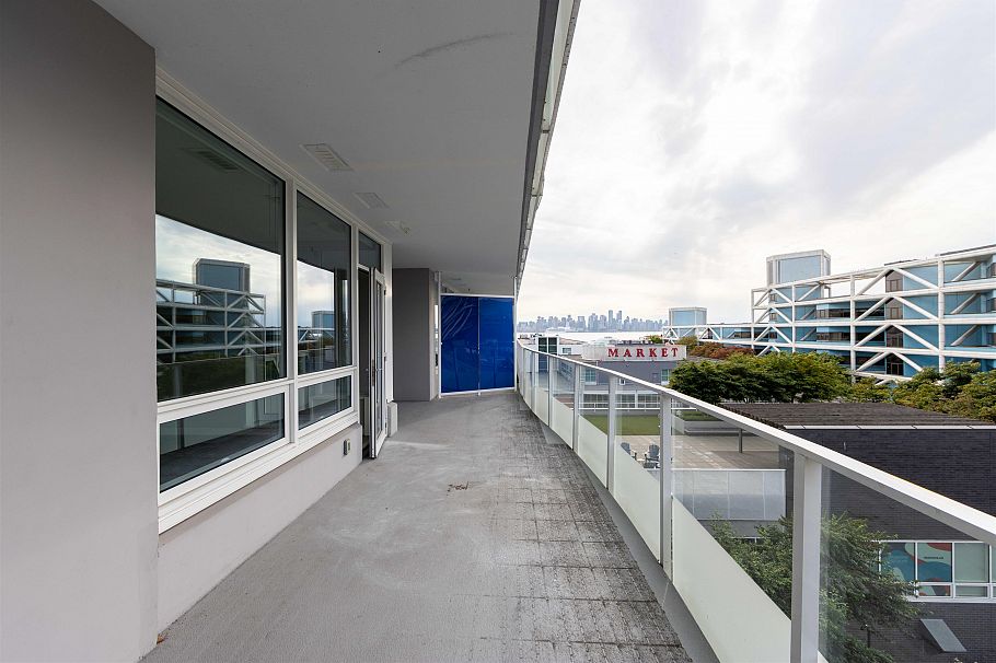 504 118 Carrie Cates Court North Vancouver, BC - 17