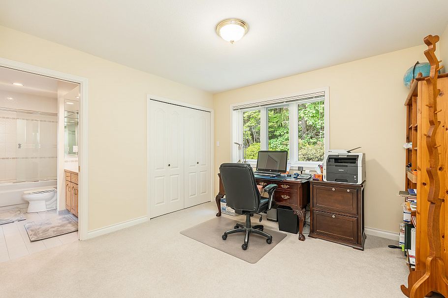 4153 Quarry Court North Vancouver, BC - 29