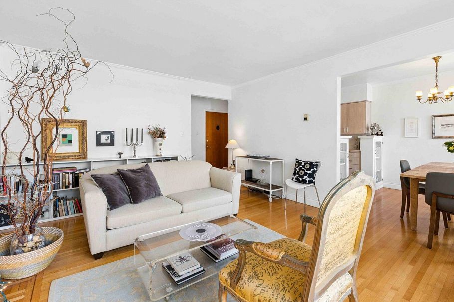 304 1246 Cardero Street Vancouver, BC - 3