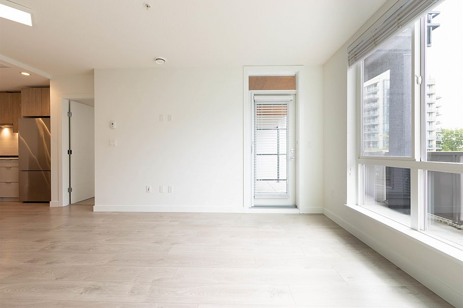 203 108 E 8th Street North Vancouver, BC - 15