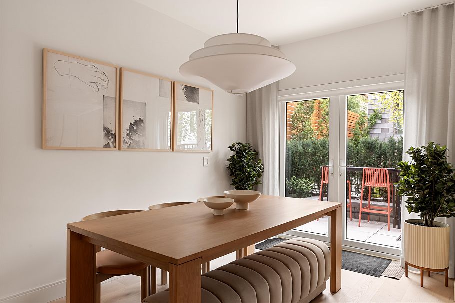 386 W 45th Avenue Vancouver, BC - 5