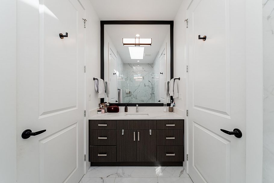 6007 Larch Street Vancouver, BC - 18