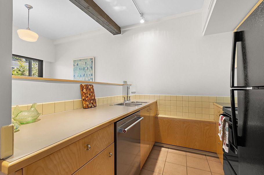 309 1535 Nelson Street Vancouver, BC - 8