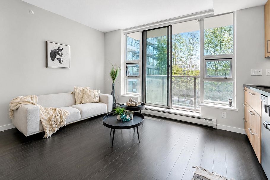 809 168 W 1st Avenue Vancouver, BC - 1