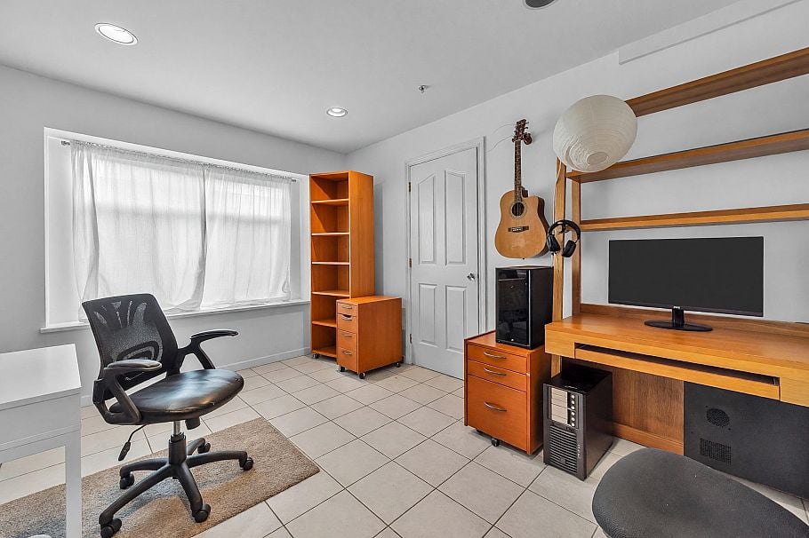 1988 Nanaimo Street Vancouver, BC - 25