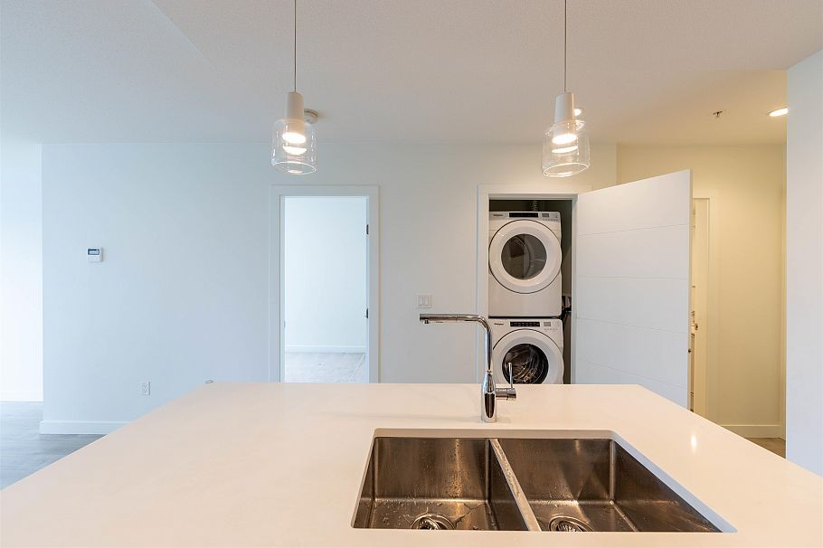 203 108 E 8th Street North Vancouver, BC - 21