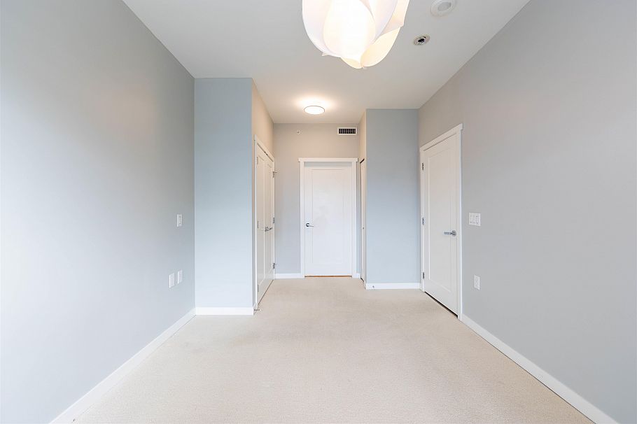 504 118 Carrie Cates Court North Vancouver, BC - 14