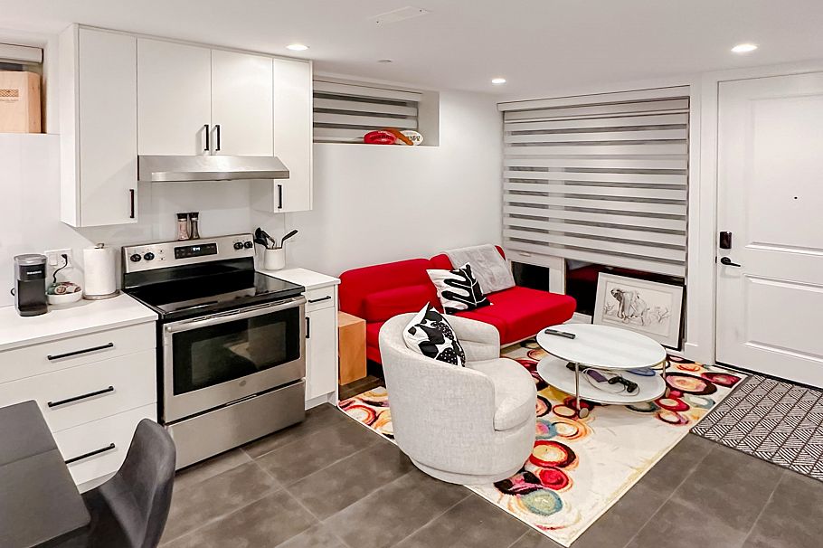6007 Larch Street Vancouver, BC - 25