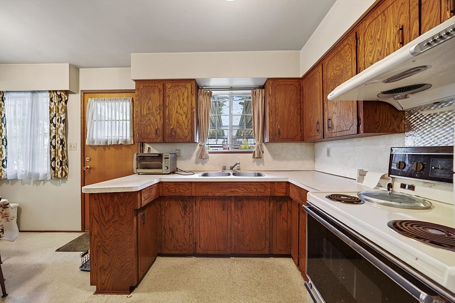 3660 E 22nd Avenue Vancouver, BC - 11