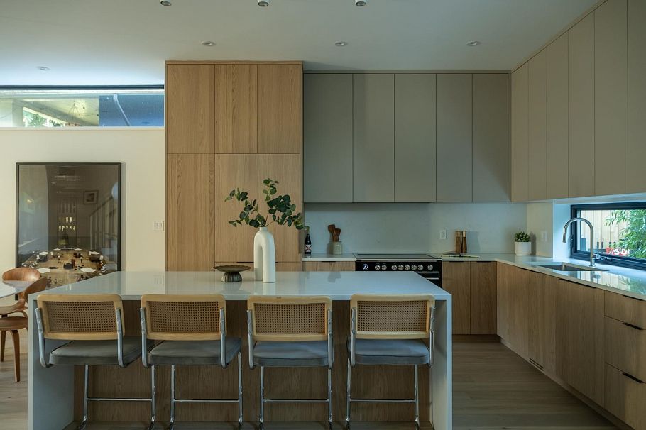 893 E 21st Avenue Vancouver, BC - 7