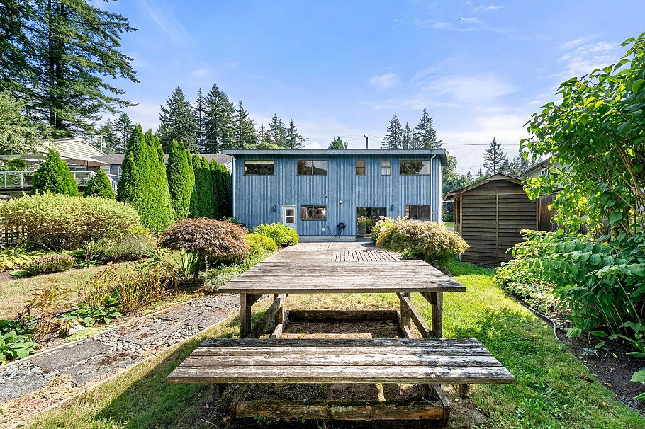 3833 Lynn Valley Road North Vancouver, BC - 34