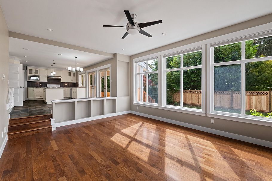 1501 Frederick Road North Vancouver, BC - 11