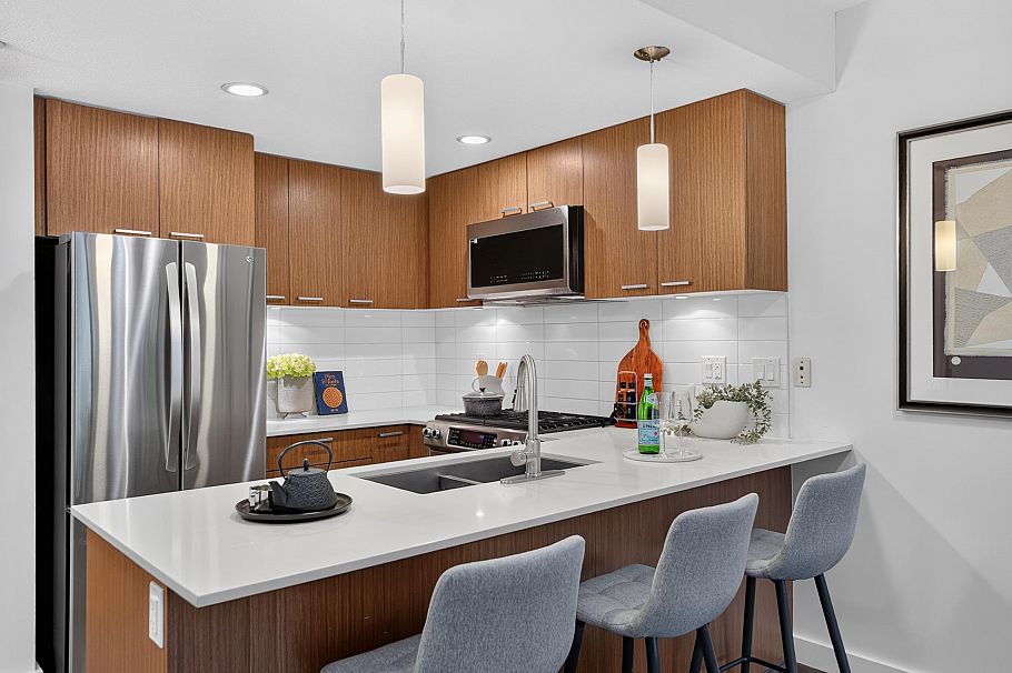316 1330 Marine Drive North Vancouver, BC - 10