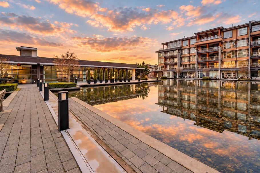 506 3602 Aldercrest Drive North Vancouver, BC - 31