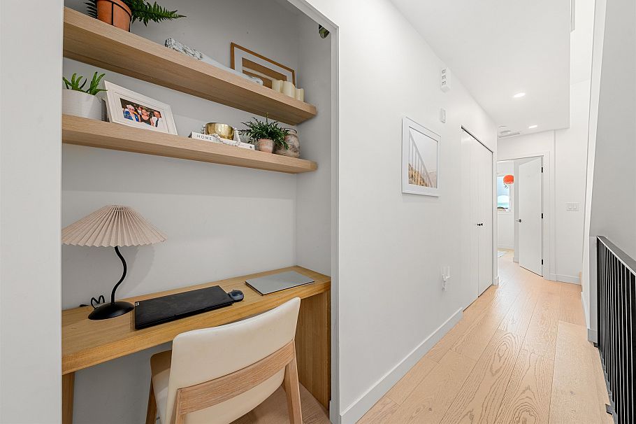 224 650 E 2nd Street North Vancouver, BC - 22