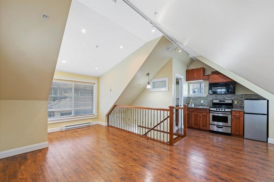1185 E 62nd Avenue Vancouver, BC - 30