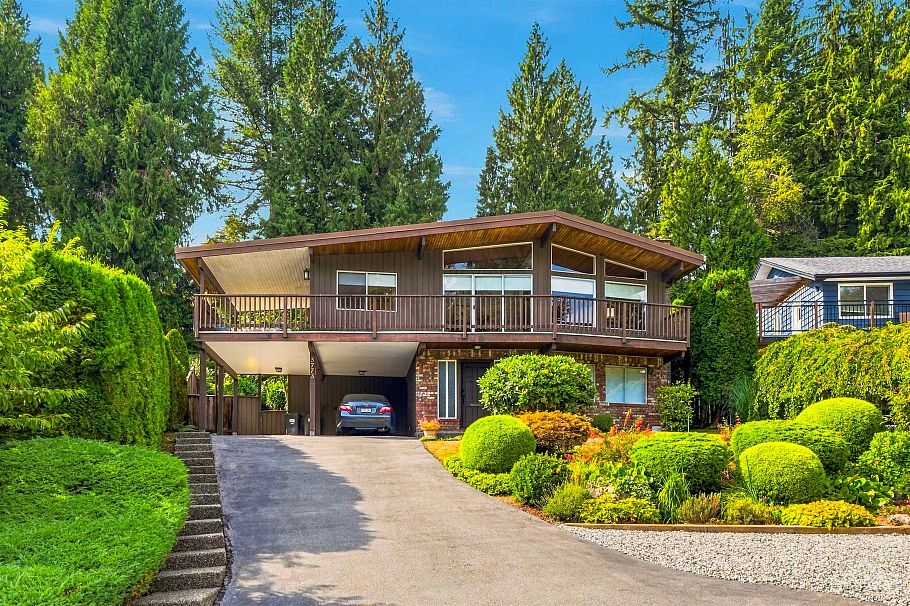 3773 Regent Avenue North Vancouver, BC - 1