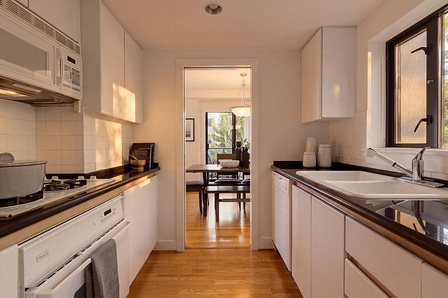 300 1410 Bute Street Vancouver, BC - 16