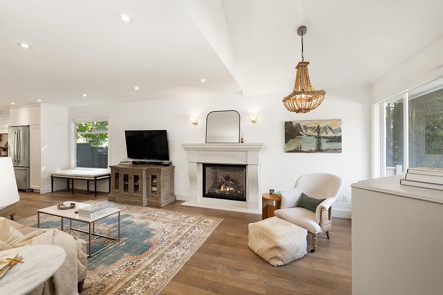 3558 Everglade Place North Vancouver, BC - 8