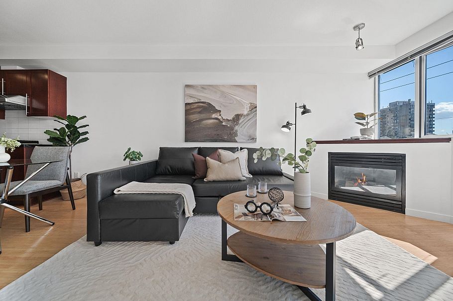 409 122 E 3rd Street North Vancouver, BC - 3