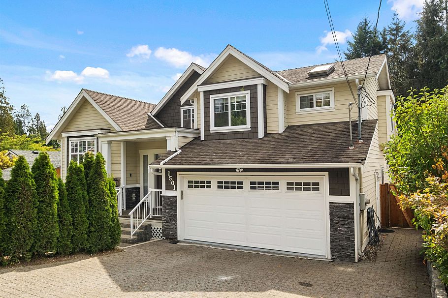 1501 Frederick Road North Vancouver, BC - 1