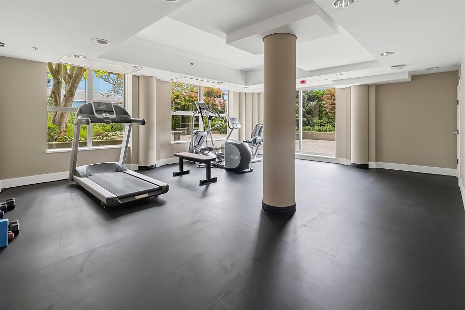 405 160 E 13th Street North Vancouver, BC - 30