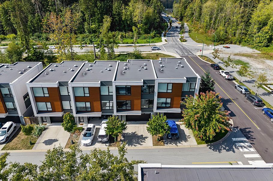 53 3597 Malsum Drive North Vancouver, BC - 37