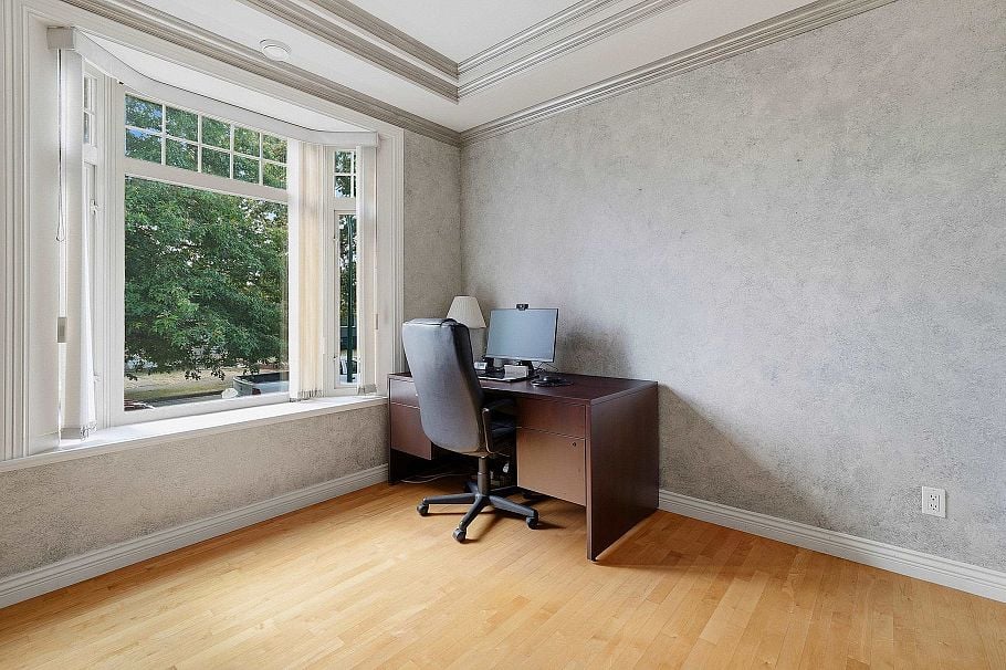 2763 E 53rd Avenue Vancouver, BC - 5