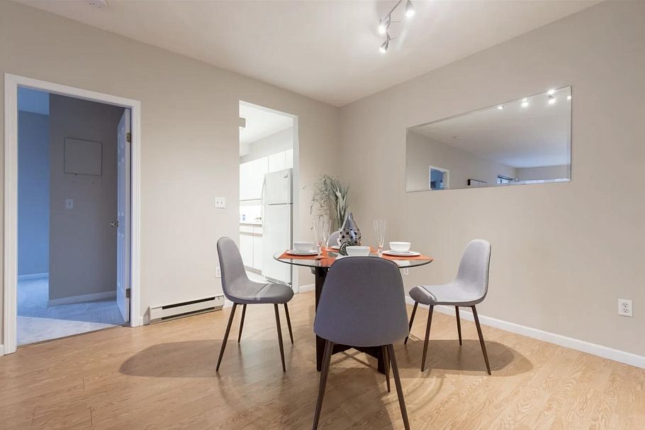 106 125 W 18th Street North Vancouver, BC - 6