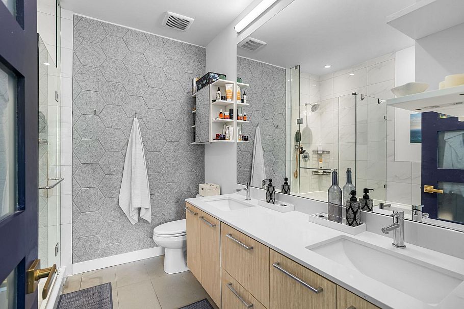 53 3597 Malsum Drive North Vancouver, BC - 24
