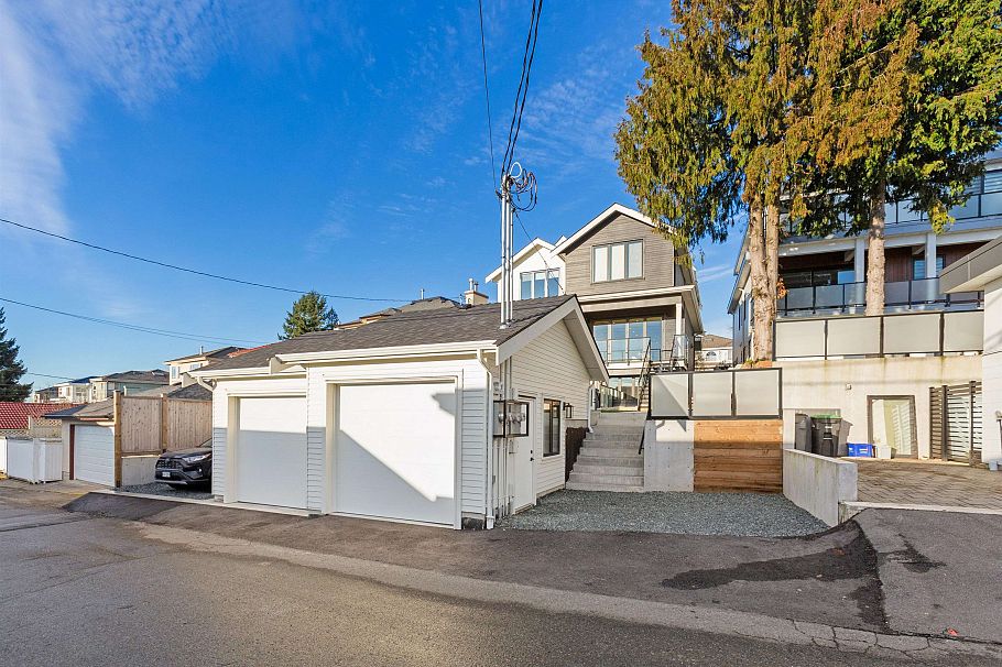 2130 Qualicum Drive Vancouver, BC - 21