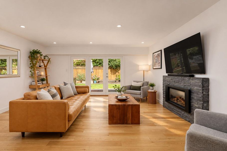 1458 Kilmer Road North Vancouver, BC - 2