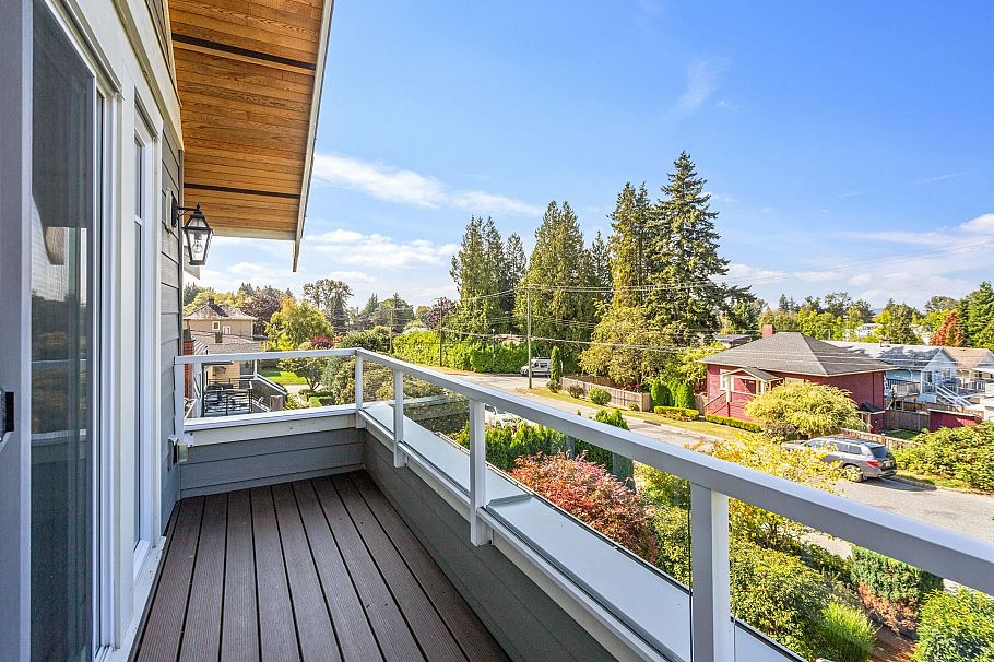 2228 Mahon Avenue North Vancouver, BC - 16