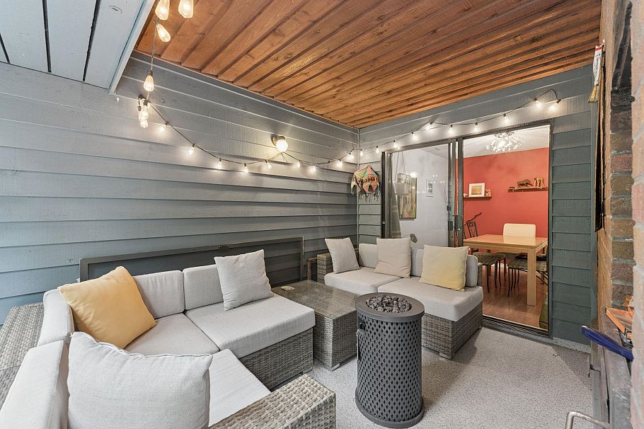 834 Hendecourt Road North Vancouver, BC - 6