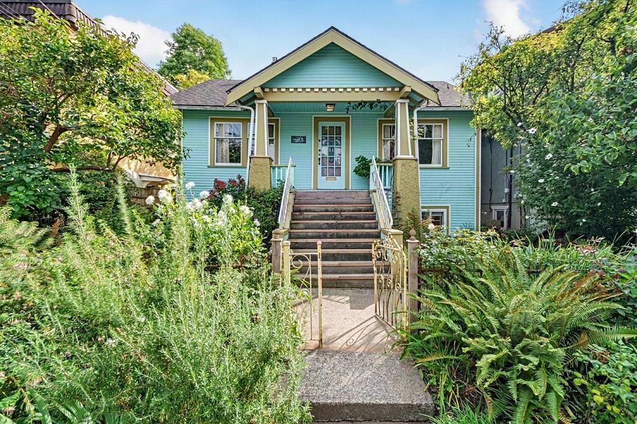 2076 Turner Street Vancouver, BC - 1