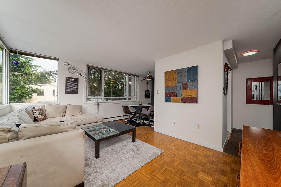 203 1850 Comox Street Vancouver, BC - 5