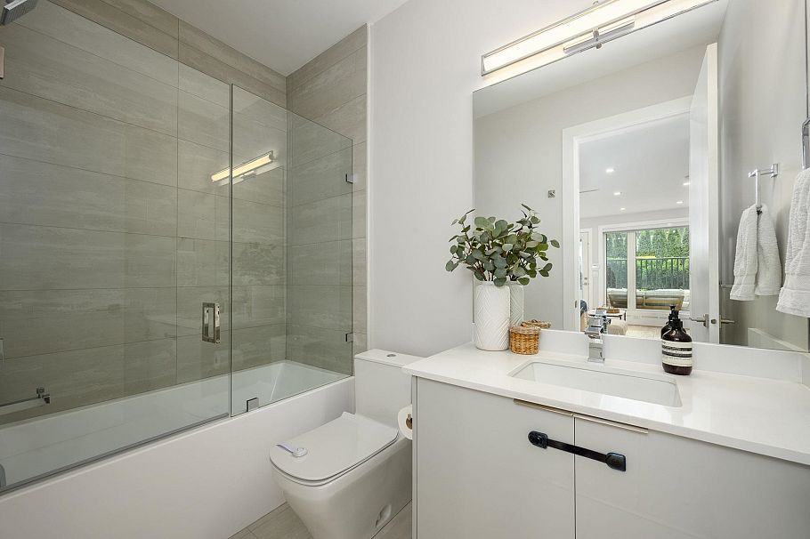 3 215 E 21st Street North Vancouver, BC - 29