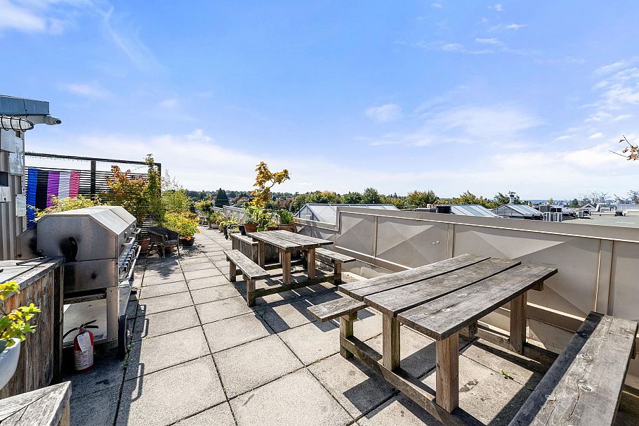 120 2556 E Hastings Street Vancouver, BC - 27