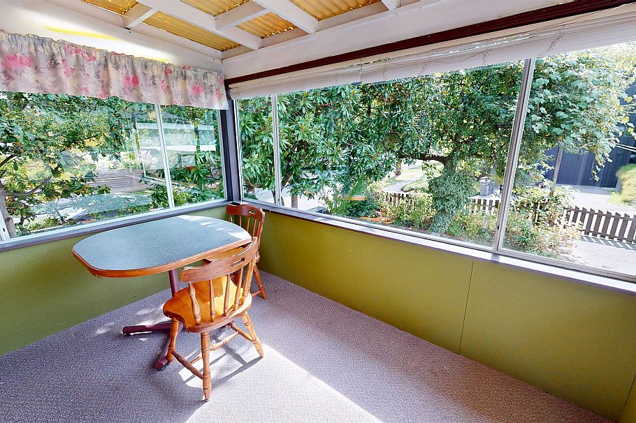 492 Aubrey Place Vancouver, BC - 12