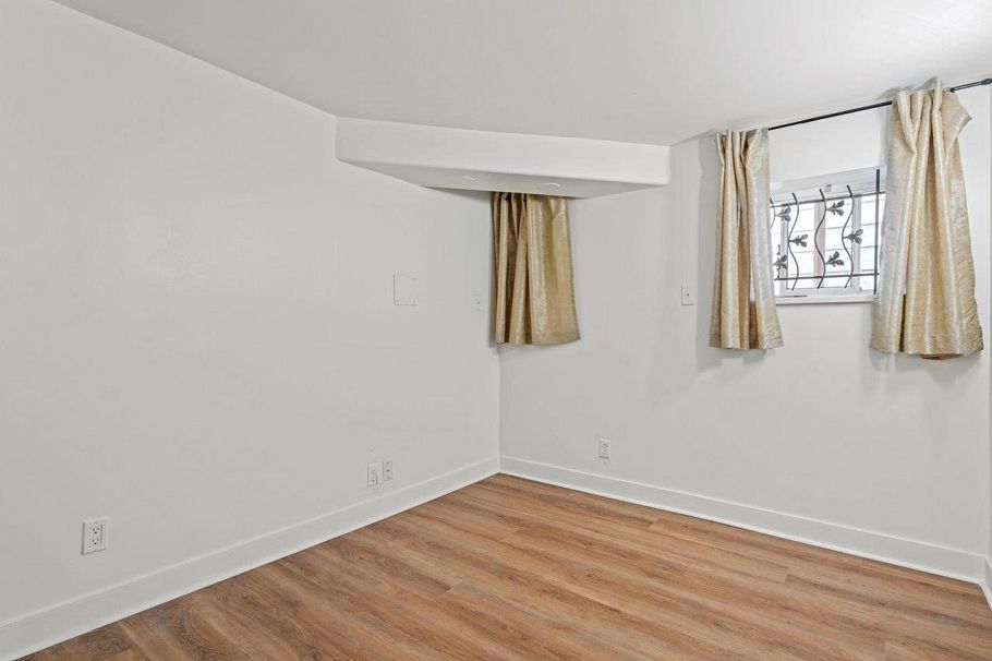 308 E 23rd Avenue Vancouver, BC - 29