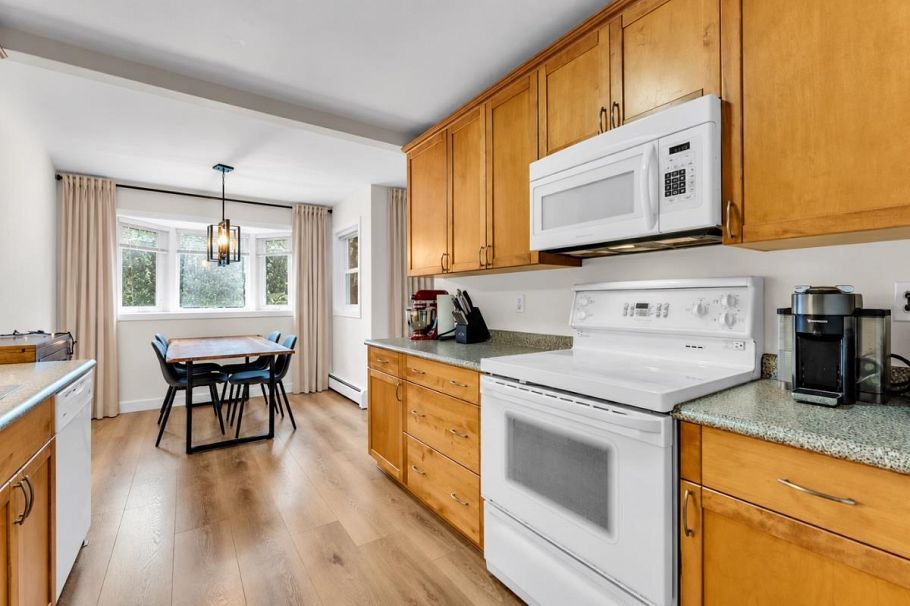 102 1935 W 1st Avenue Vancouver, BC - 12