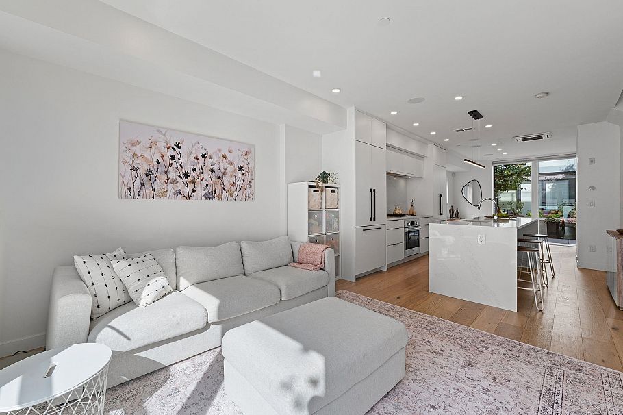 125 649 E 3rd Street North Vancouver, BC - 11