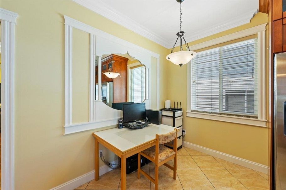 1185 E 62nd Avenue Vancouver, BC - 11