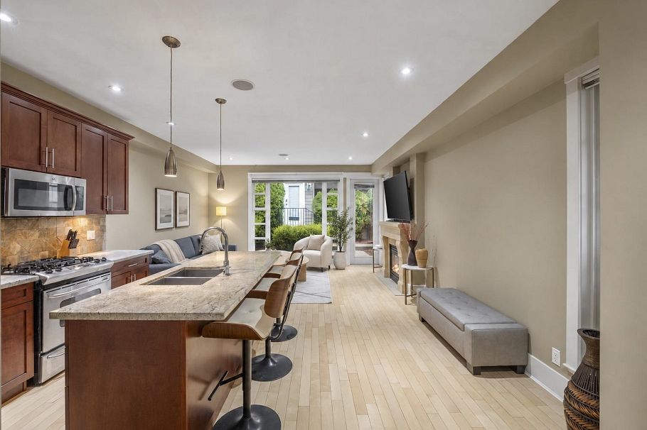 1620 St. Andrews Avenue North Vancouver, BC - 2