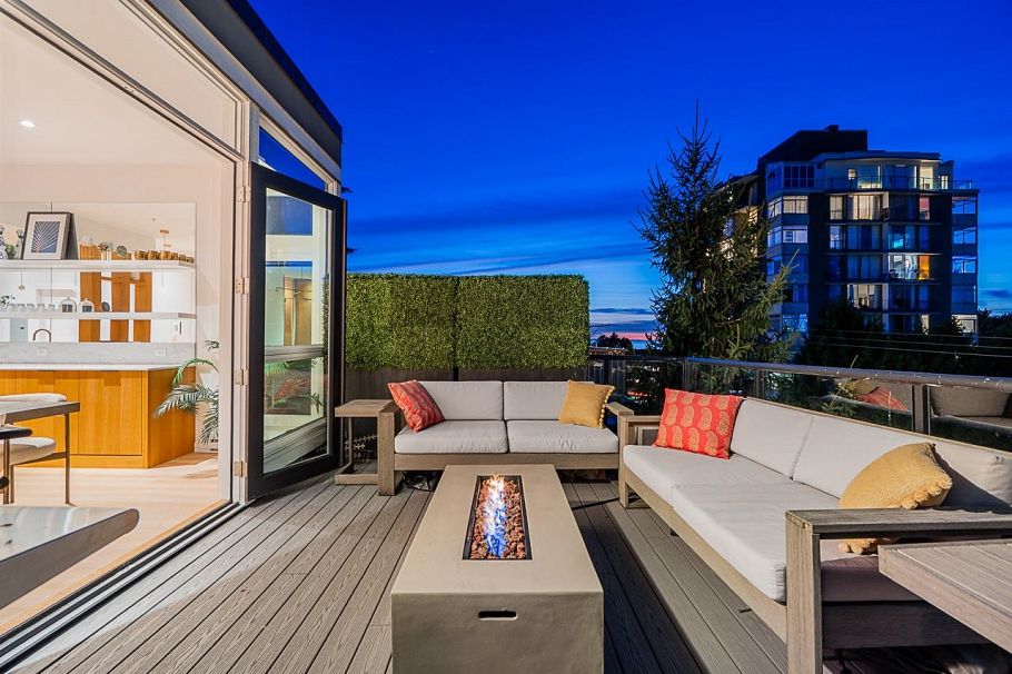 2445 W 1st Avenue Vancouver, BC - 23
