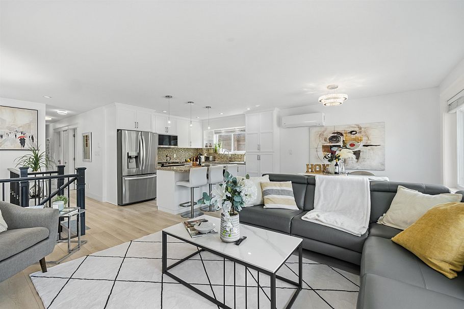 318 W 18th Street North Vancouver, BC - 8