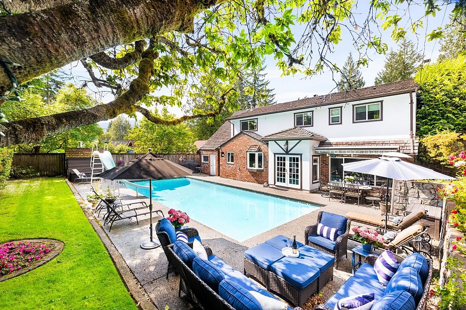 971 Canyon Boulevard North Vancouver, BC - 13