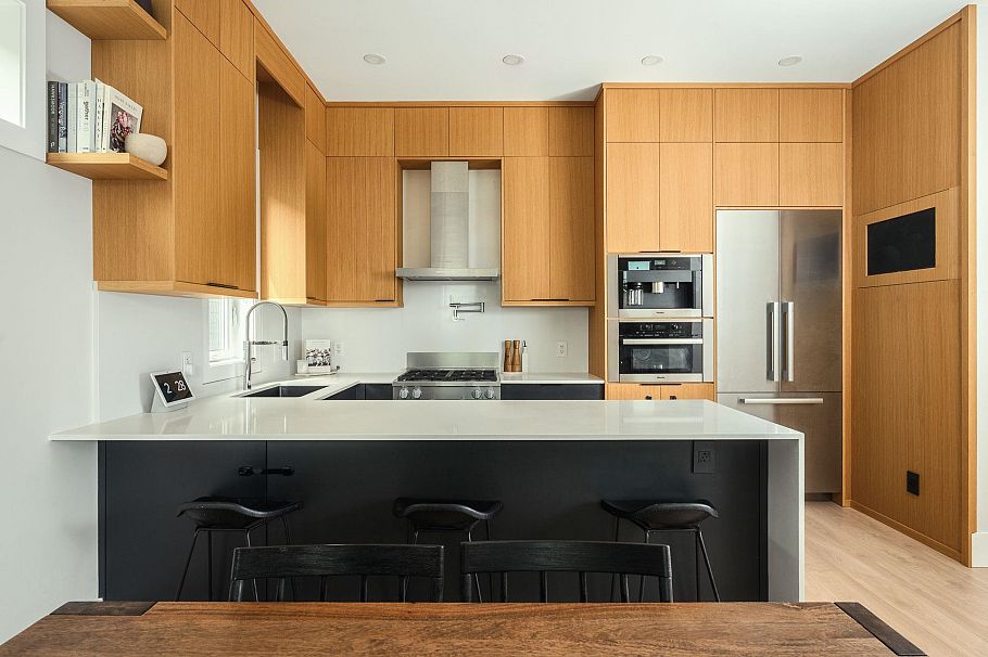 3 215 E 21st Street North Vancouver, BC - 3