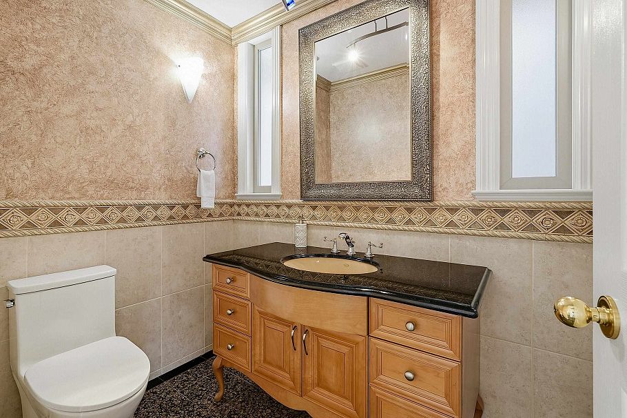 2763 E 53rd Avenue Vancouver, BC - 19